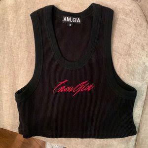 I AM GIA TANK VEA TANK